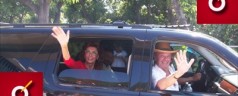Sophia Loren y Alain Delon visitaron una escuela de Puerto Marquez