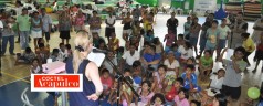 Edith Gonzalez visito a damnificados en Acapulco