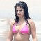 Selena Gomez en la playa y pasada de peso