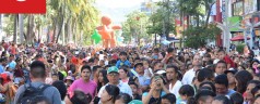 Mas de 350 mil personas en el Desfile de Globos Gigantes de Acapulco