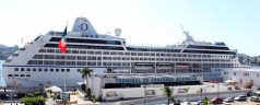 Arriba al puerto de Acapulco el Crucero Regatta