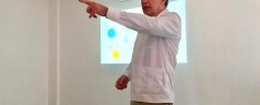 Leonardo Kourchenko da interesante conferencia en Acapulco